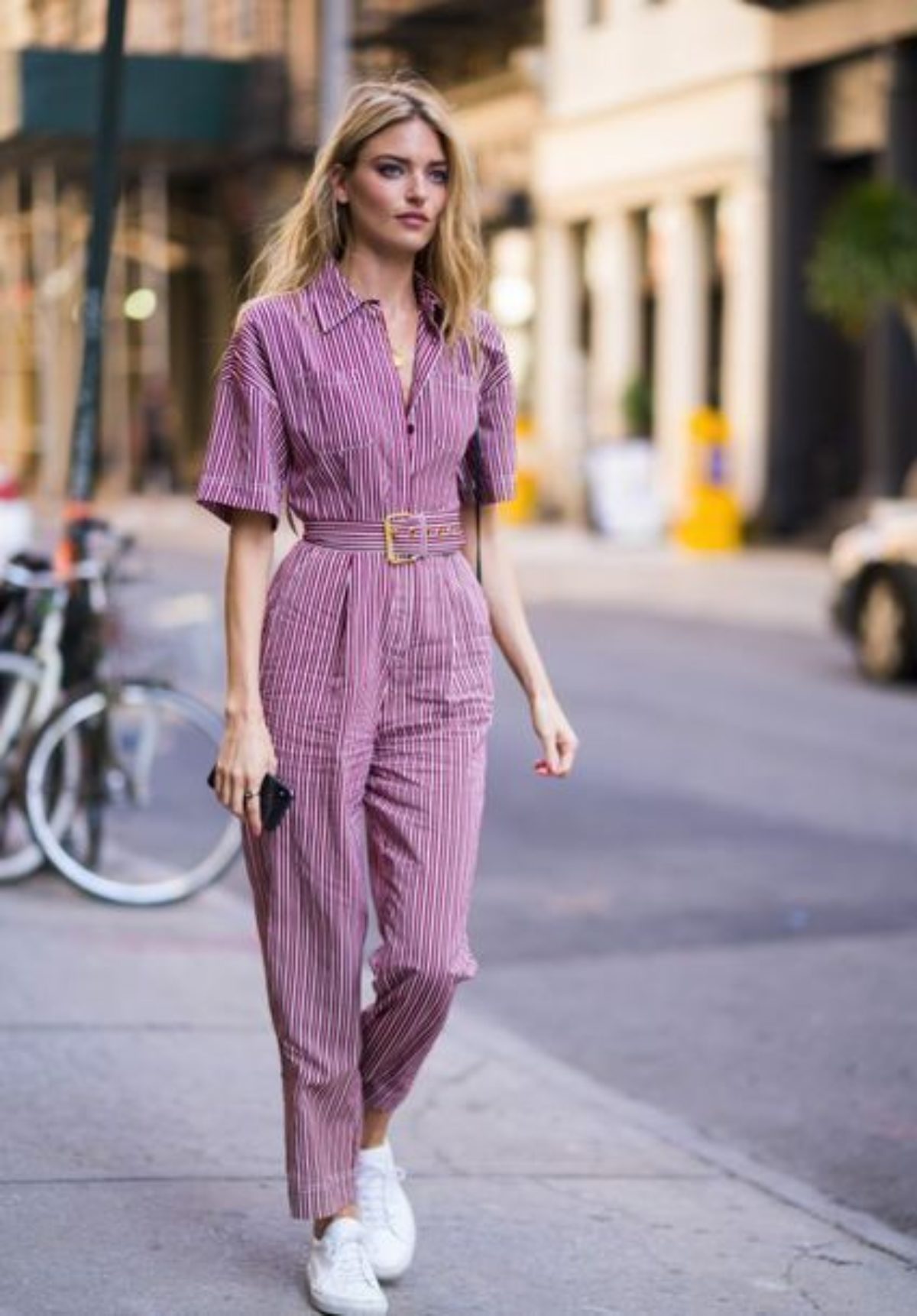 Les 7 v tements que poss dent les femmes les plus styl es Bien